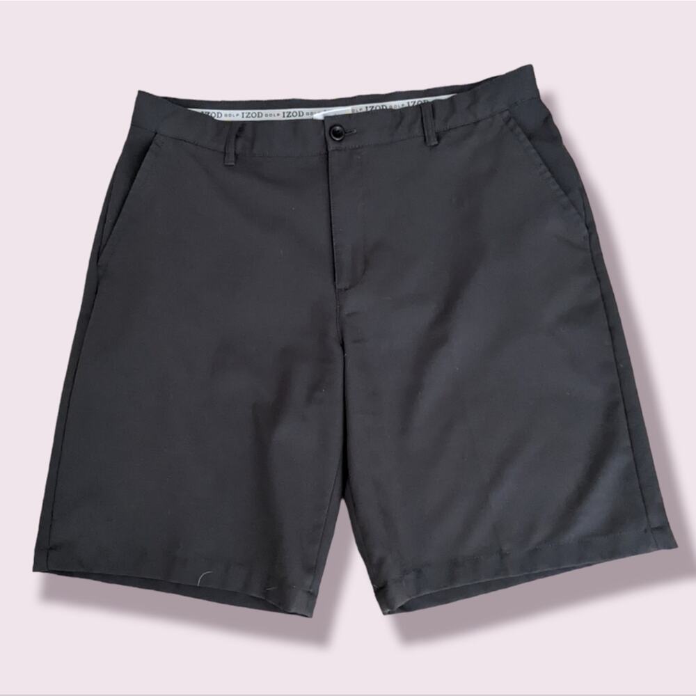 Izod Golf Men's Flat Front Shorts Size 36